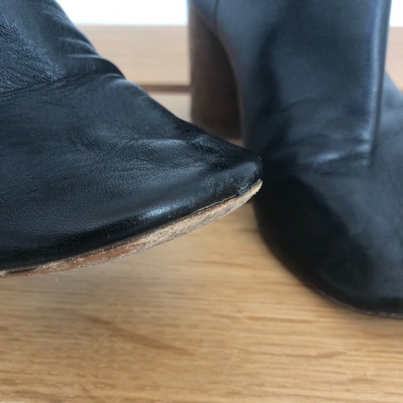AVAILABLE- Maison Martin Margiela leather ankle boots - Picture 6 of 10
